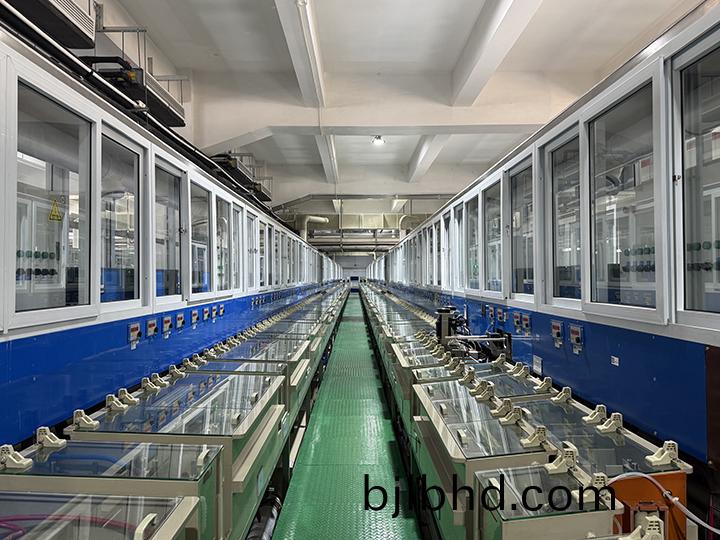 電鍍(du)生(sheng)産(chan)線